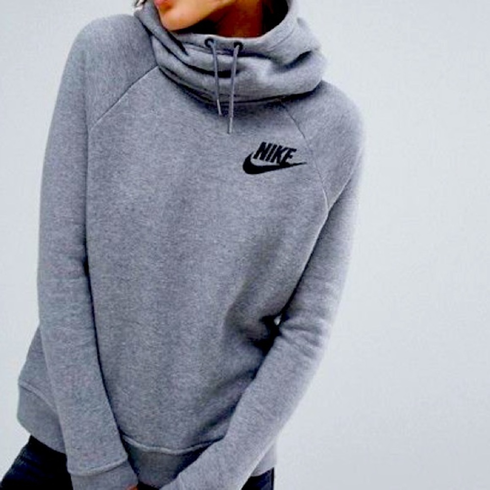 Nike Pullover Hoodie in Grey - Picture 3 of 3